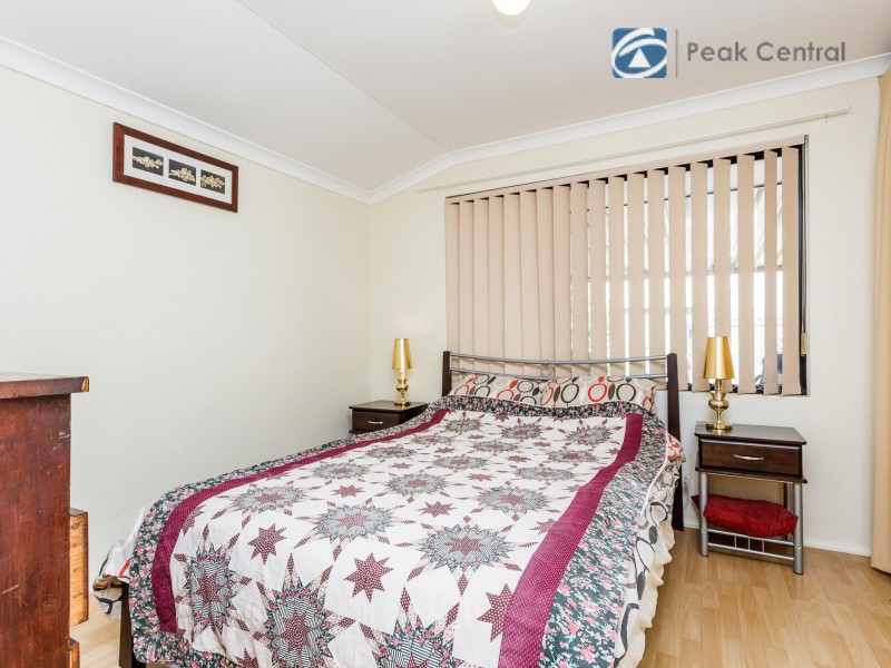 7 Rosehill Court, Atwell WA 6164