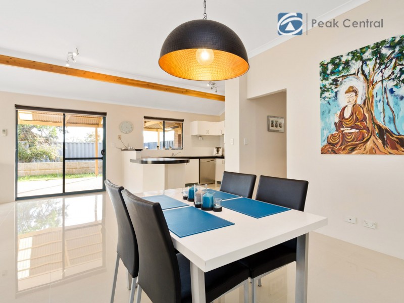 24 Marraboor Place, Success WA 6164