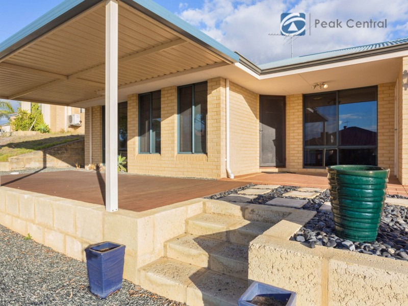 24 Marraboor Place, Success WA 6164