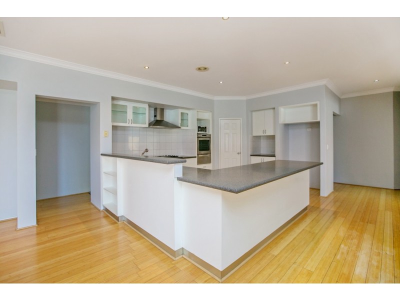 13 Panton Drive, Success WA 6164