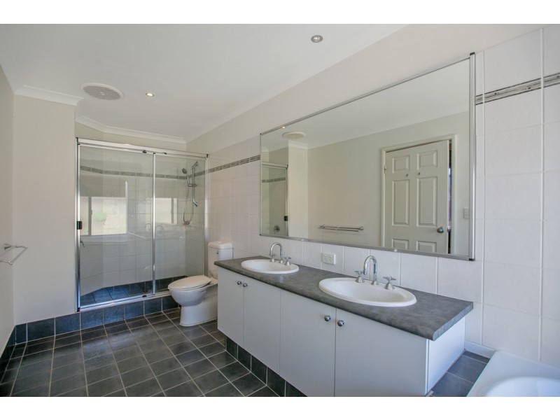 13 Panton Drive, Success WA 6164