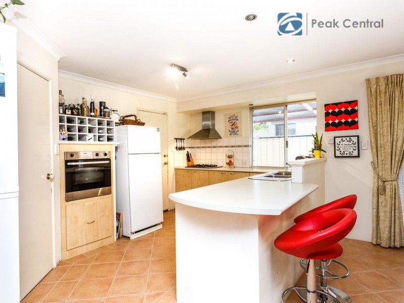 23 Reeves Entrance, Success WA 6164