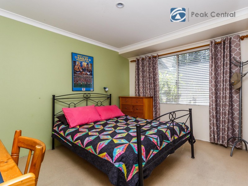 23 Reeves Entrance, Success WA 6164