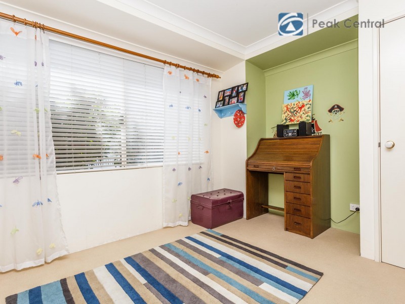 23 Reeves Entrance, Success WA 6164