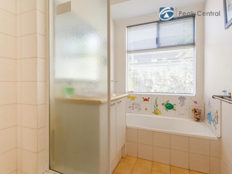 23 Reeves Entrance, Success WA 6164