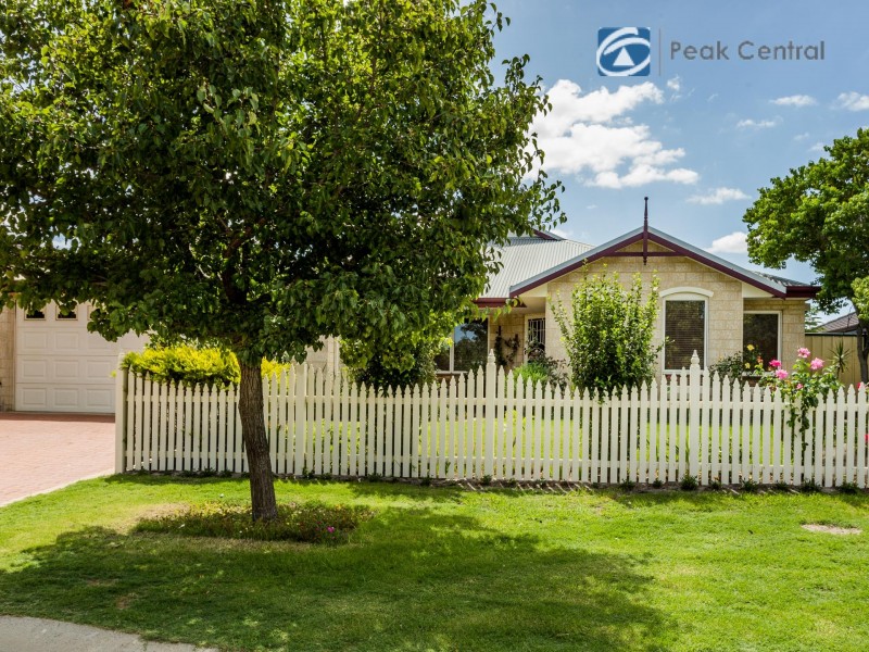 23 Reeves Entrance, Success WA 6164