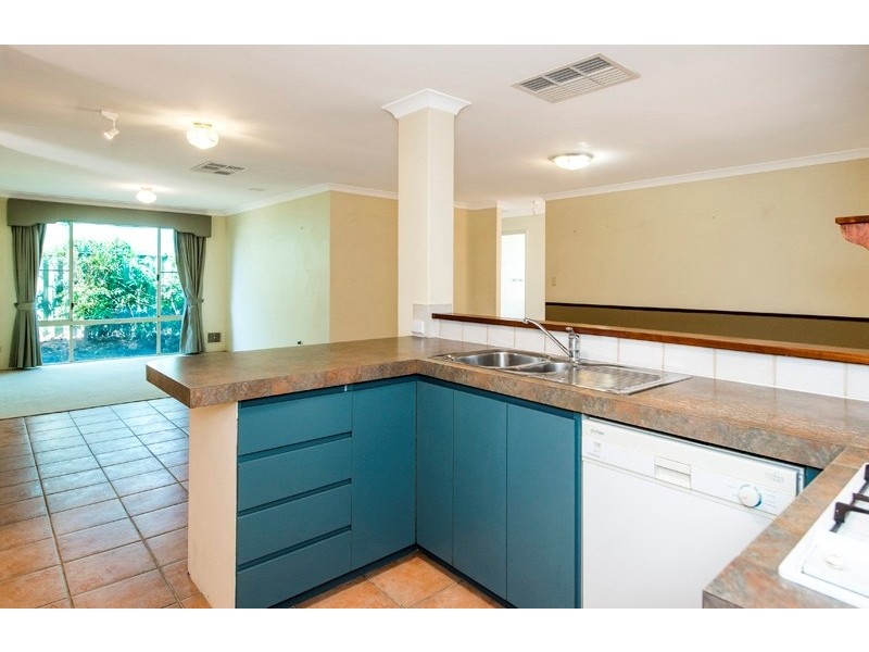 3 Jenniphur Court, Atwell WA 6164