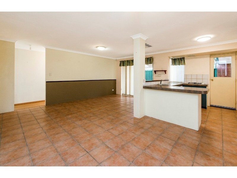 3 Jenniphur Court, Atwell WA 6164