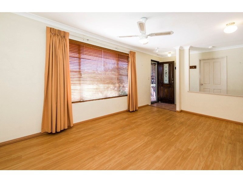 3 Jenniphur Court, Atwell WA 6164