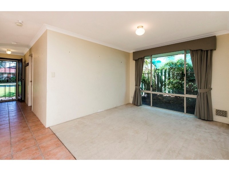 3 Jenniphur Court, Atwell WA 6164