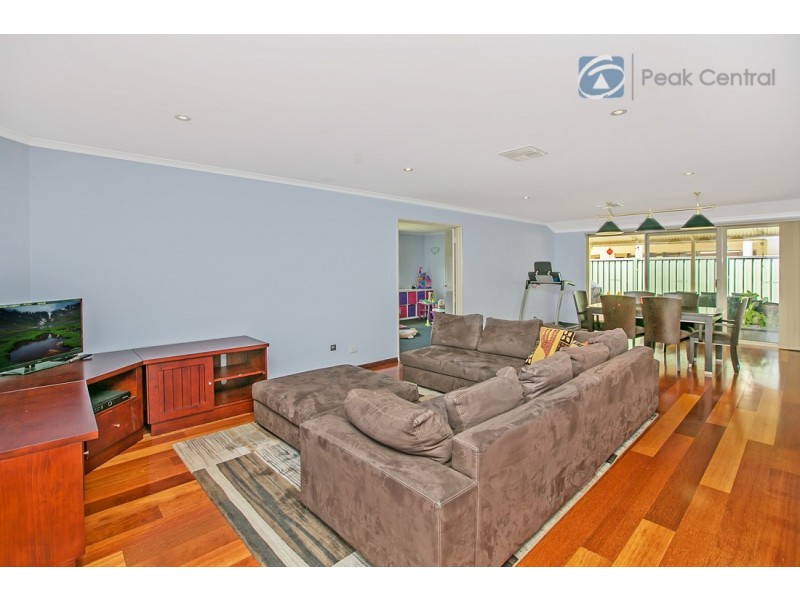 14 Kurrajong Approach, Atwell WA 6164