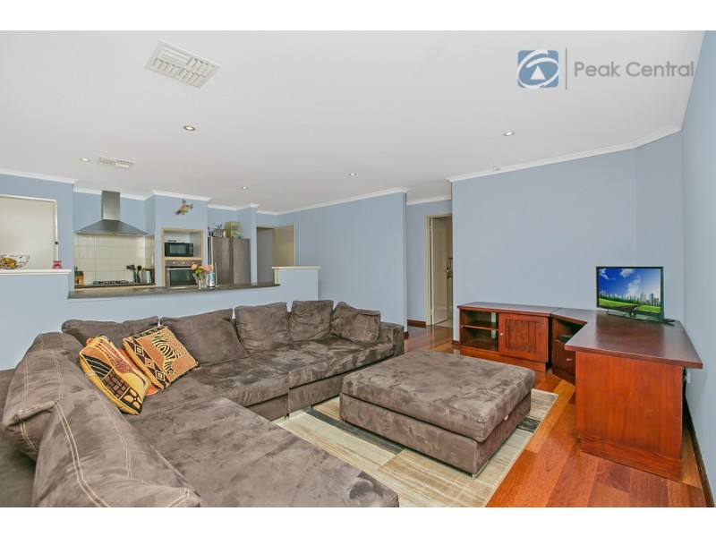 14 Kurrajong Approach, Atwell WA 6164