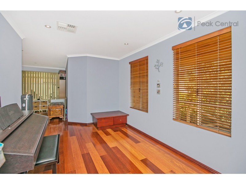 14 Kurrajong Approach, Atwell WA 6164