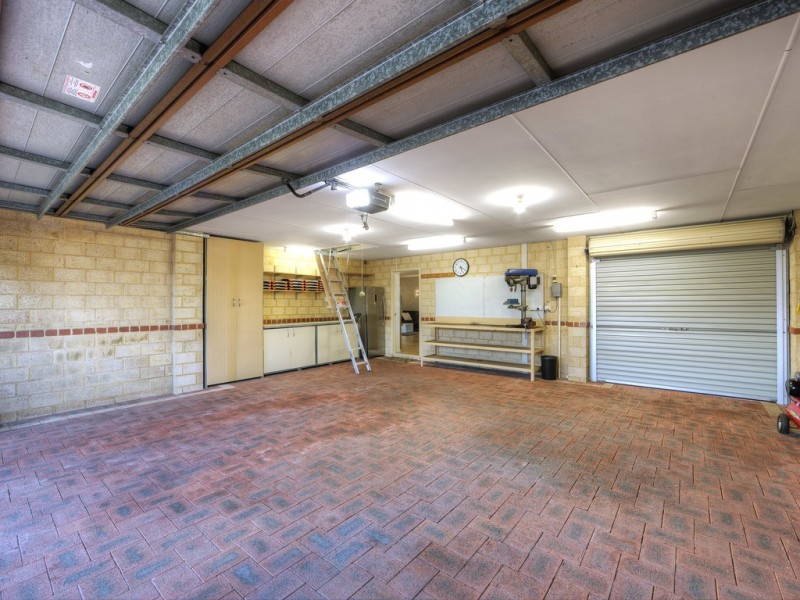 2 Kew Way, Success WA 6164