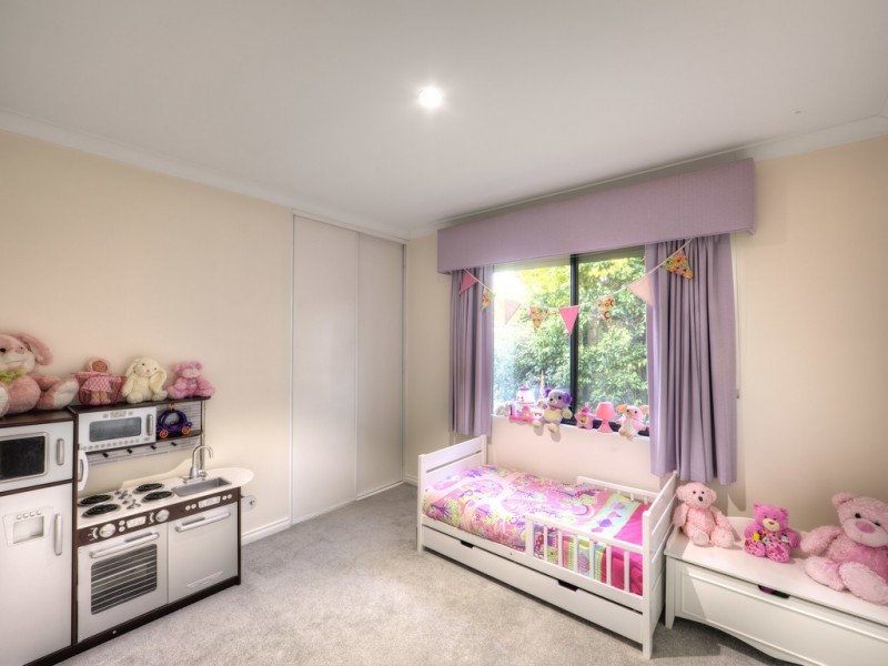 2 Kew Way, Success WA 6164