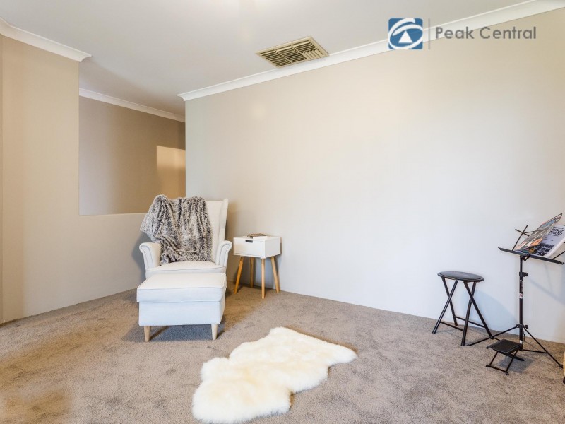 6 Charm Way, Atwell WA 6164