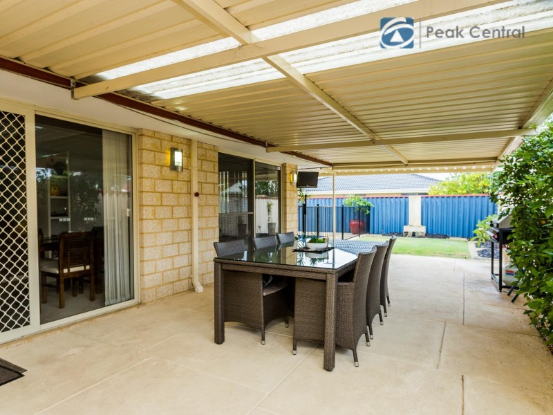 6 Charm Way, Atwell WA 6164