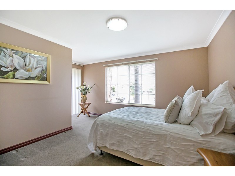 21 Glenmaggie Circuit, Success WA 6164