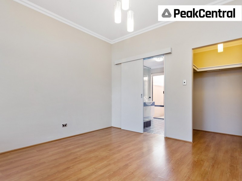 47 Windchime Terrace, Atwell WA 6164