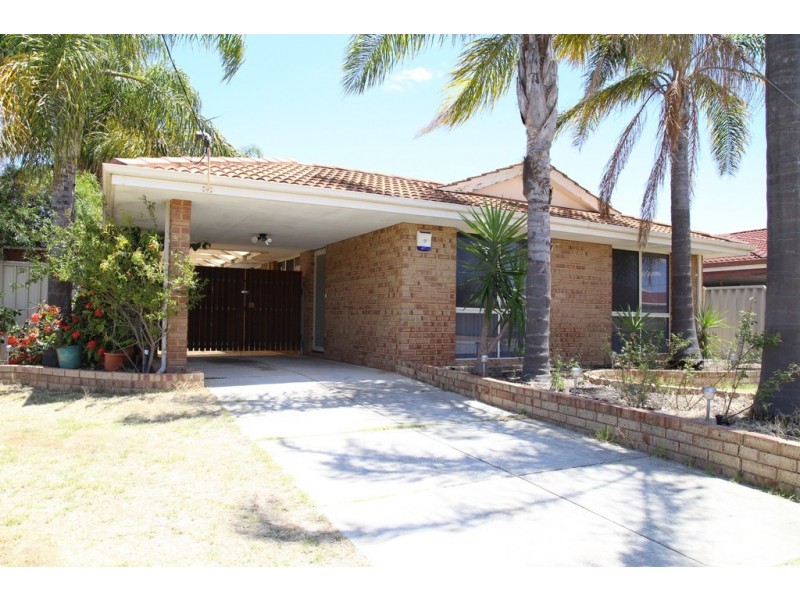 2 Schaffers Place, Thornlie WA 6108