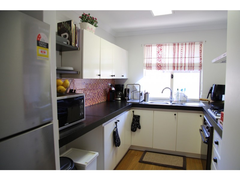 2 Schaffers Place, Thornlie WA 6108