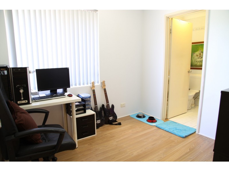 2 Schaffers Place, Thornlie WA 6108