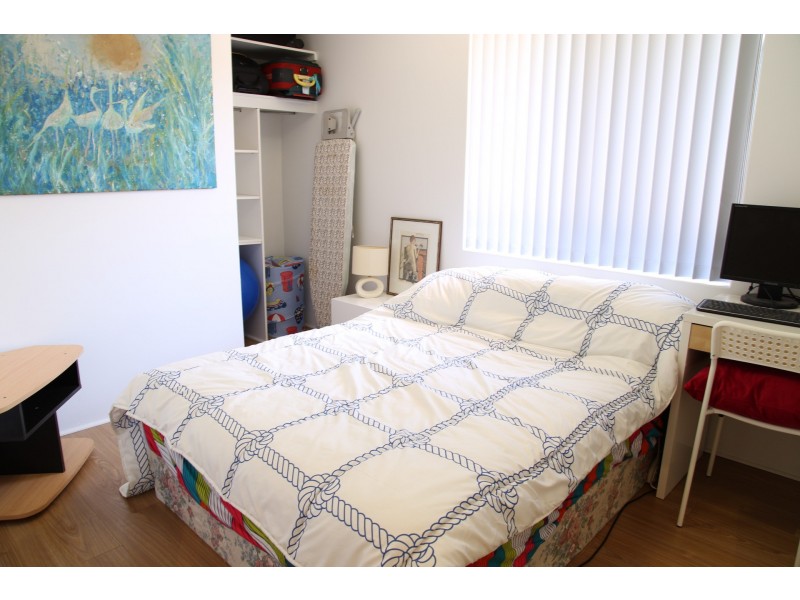 2 Schaffers Place, Thornlie WA 6108