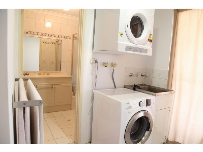 2 Schaffers Place, Thornlie WA 6108