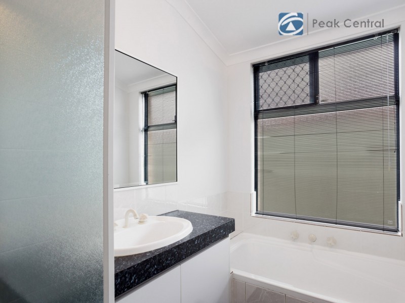 78 Folland Parade, Atwell WA 6164