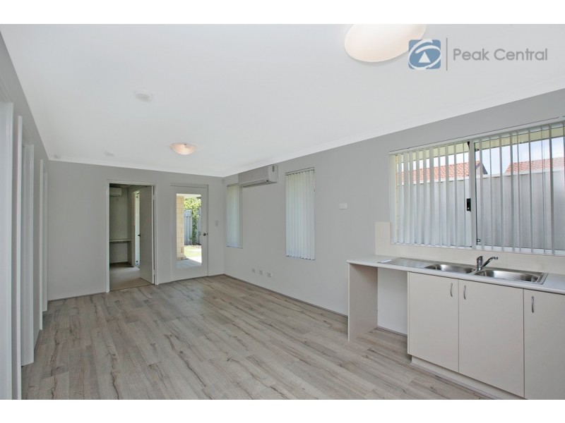 Unit 4/21-23 Armstrong Road, Wilson WA 6107