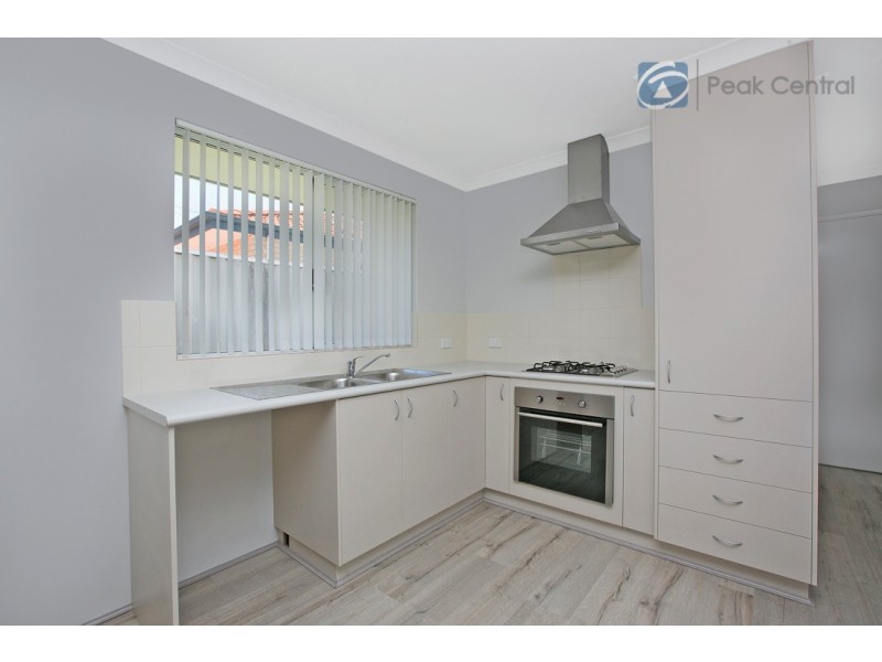 Unit 4/21-23 Armstrong Road, Wilson WA 6107