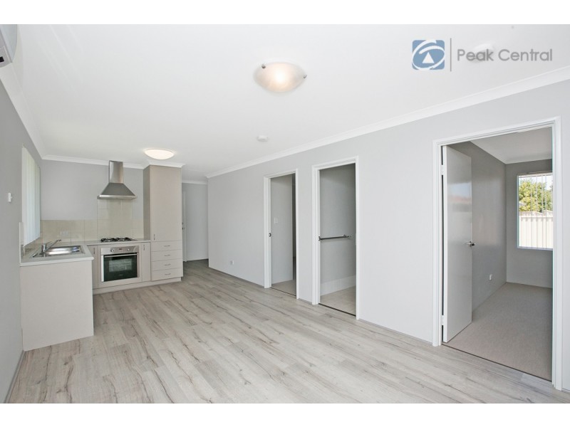 Unit 4/21-23 Armstrong Road, Wilson WA 6107