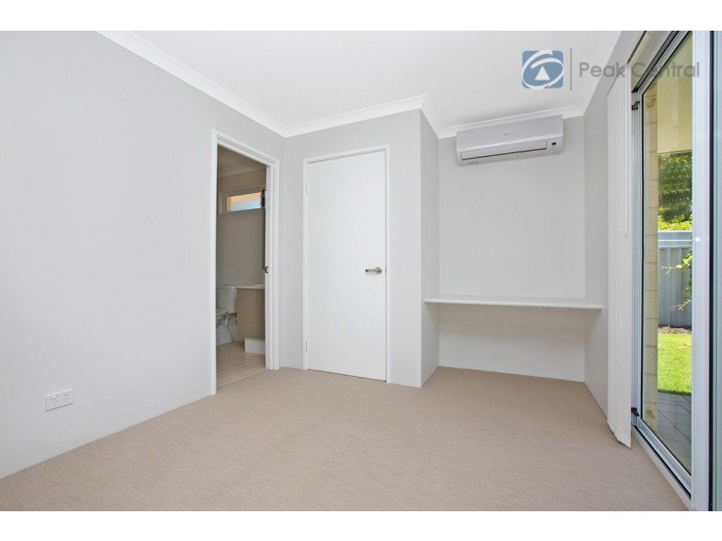 Unit 4/21-23 Armstrong Road, Wilson WA 6107