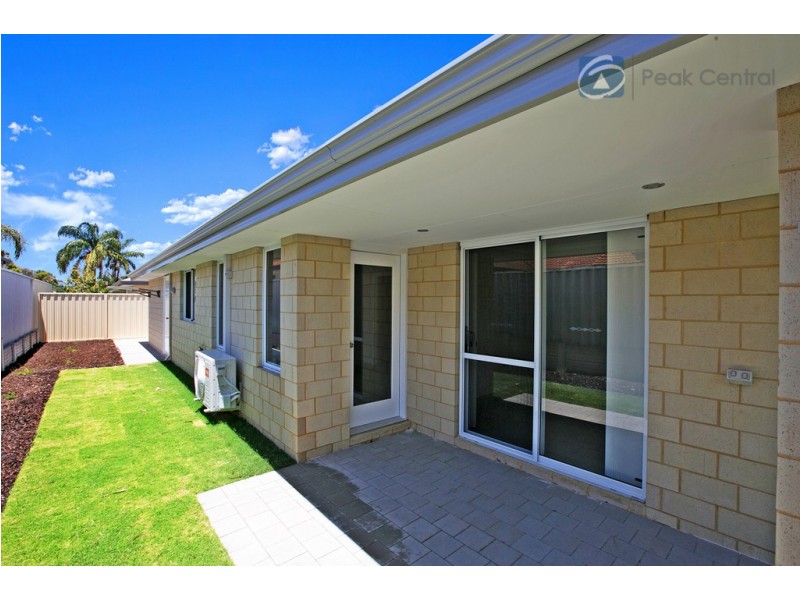 Unit 4/21-23 Armstrong Road, Wilson WA 6107