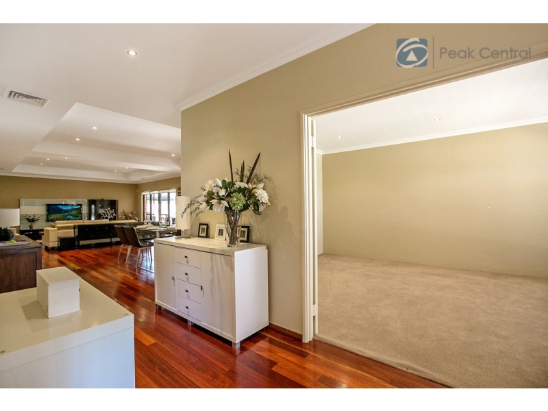 17 Columbus Loop, Success WA 6164