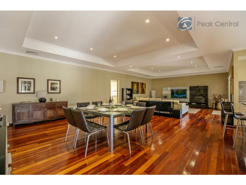 17 Columbus Loop, Success WA 6164