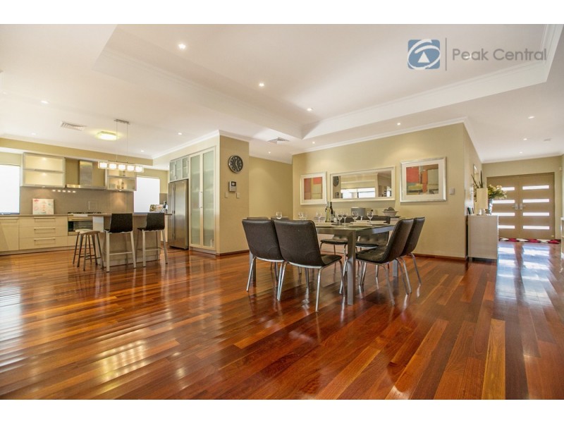 17 Columbus Loop, Success WA 6164