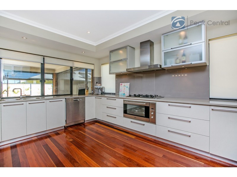 17 Columbus Loop, Success WA 6164
