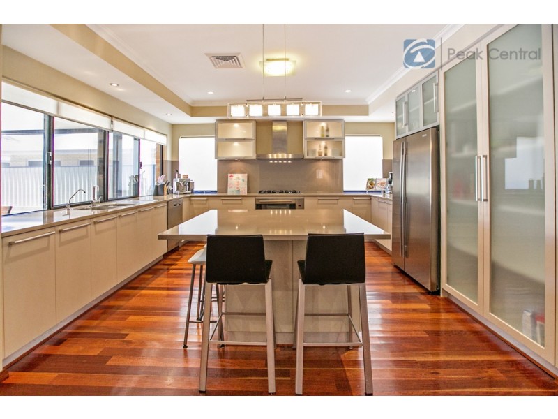 17 Columbus Loop, Success WA 6164