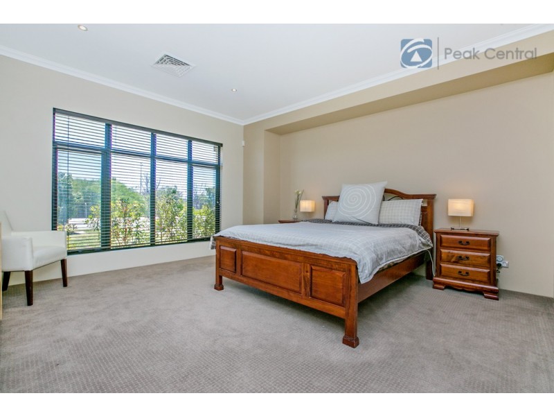 17 Columbus Loop, Success WA 6164