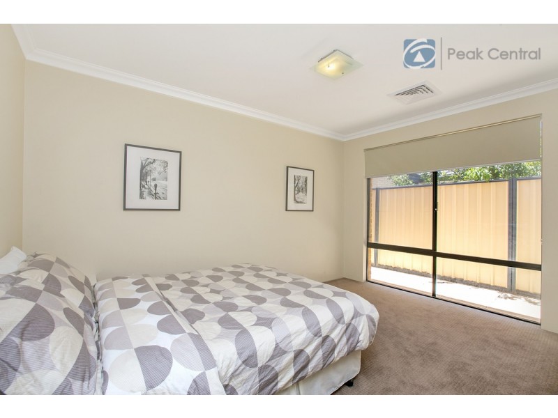 17 Columbus Loop, Success WA 6164