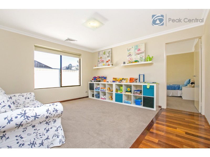 17 Columbus Loop, Success WA 6164