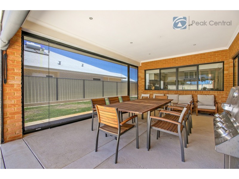 17 Columbus Loop, Success WA 6164