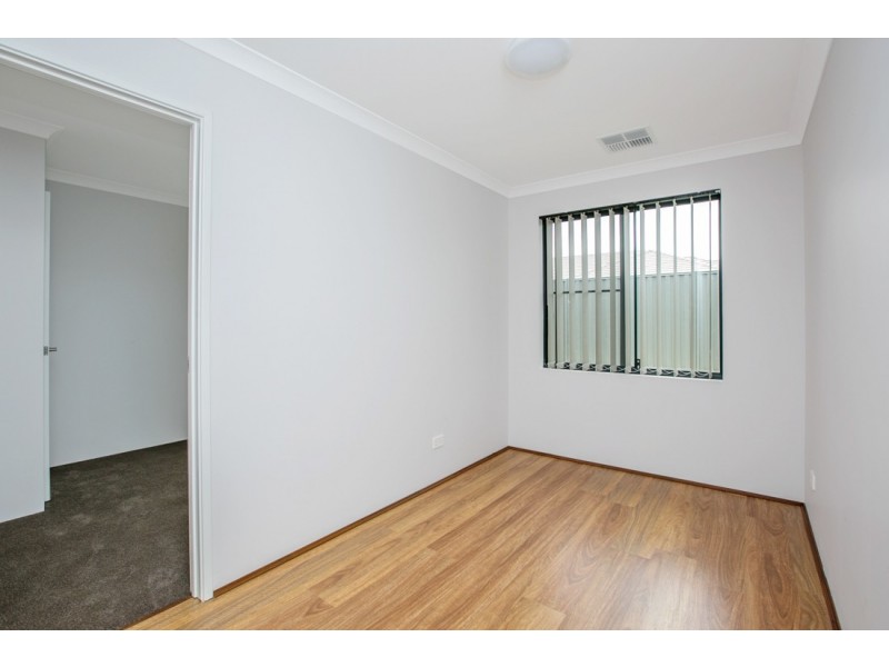 16 Clementine Boulevard, Banjup WA 6164