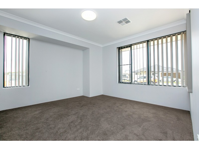 16 Clementine Boulevard, Banjup WA 6164