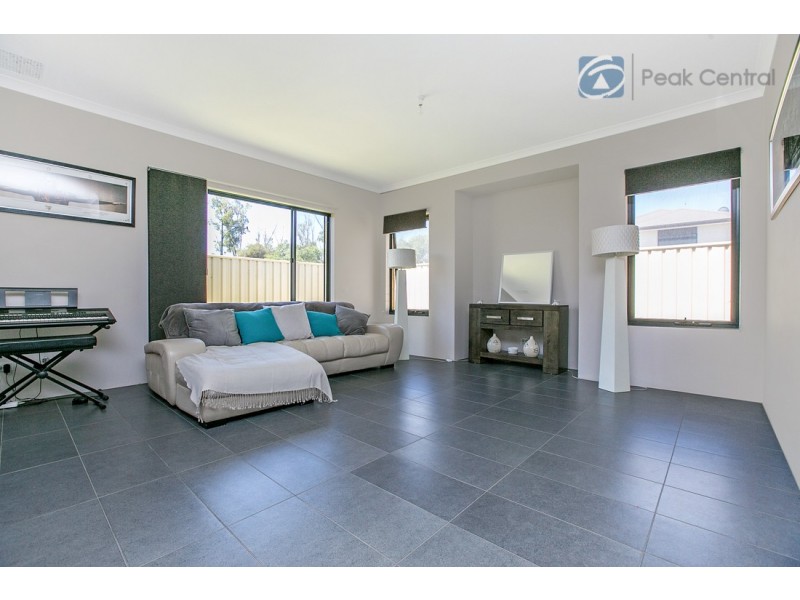 36 Jacksonia Promenade, Success WA 6164