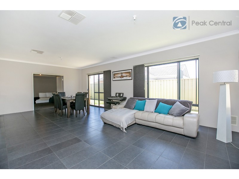 36 Jacksonia Promenade, Success WA 6164