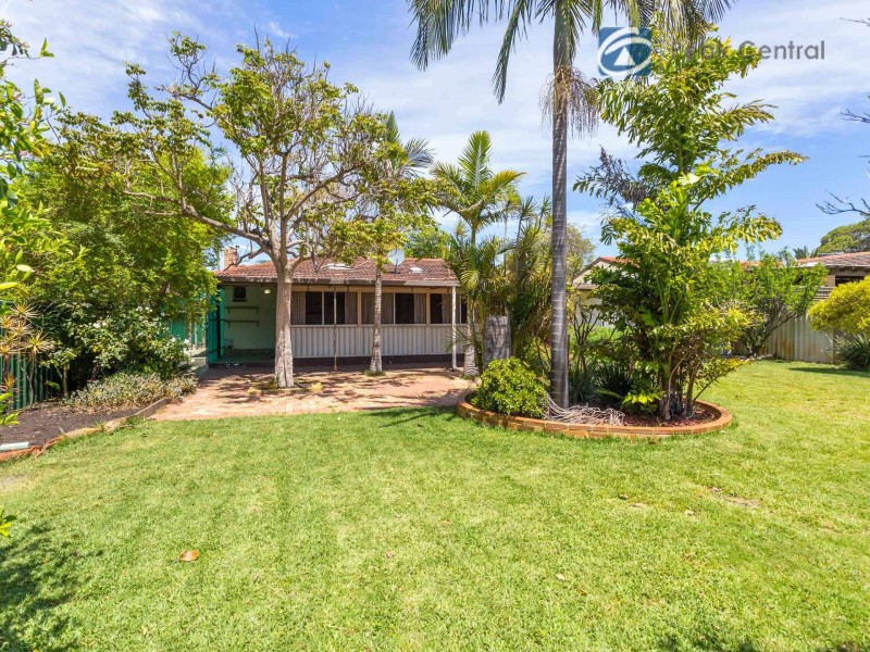 18 Crossford Street, Thornlie WA 6108