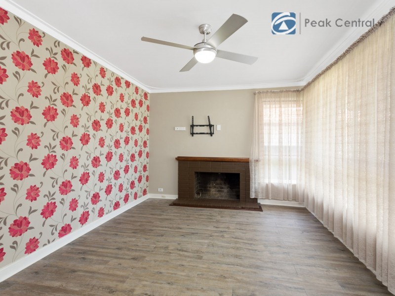 18 Crossford Street, Thornlie WA 6108