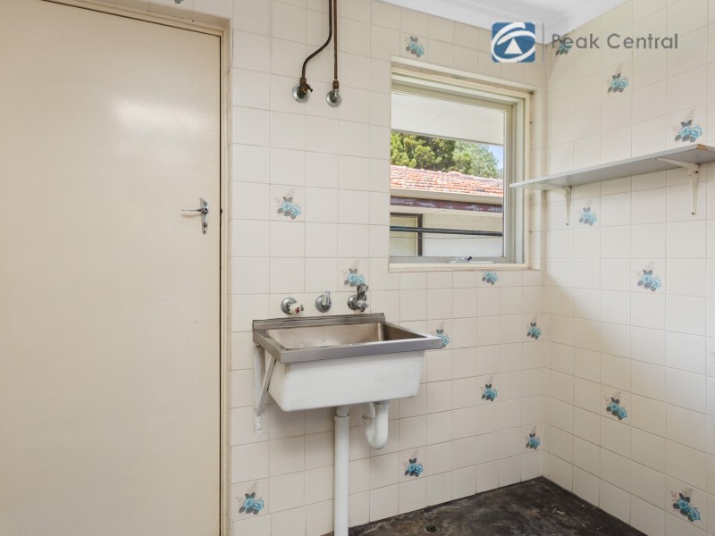 18 Crossford Street, Thornlie WA 6108